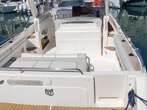 Verhuur Motorboot in Villeneuve-Loubet - Faeton Faeton 780 Sport