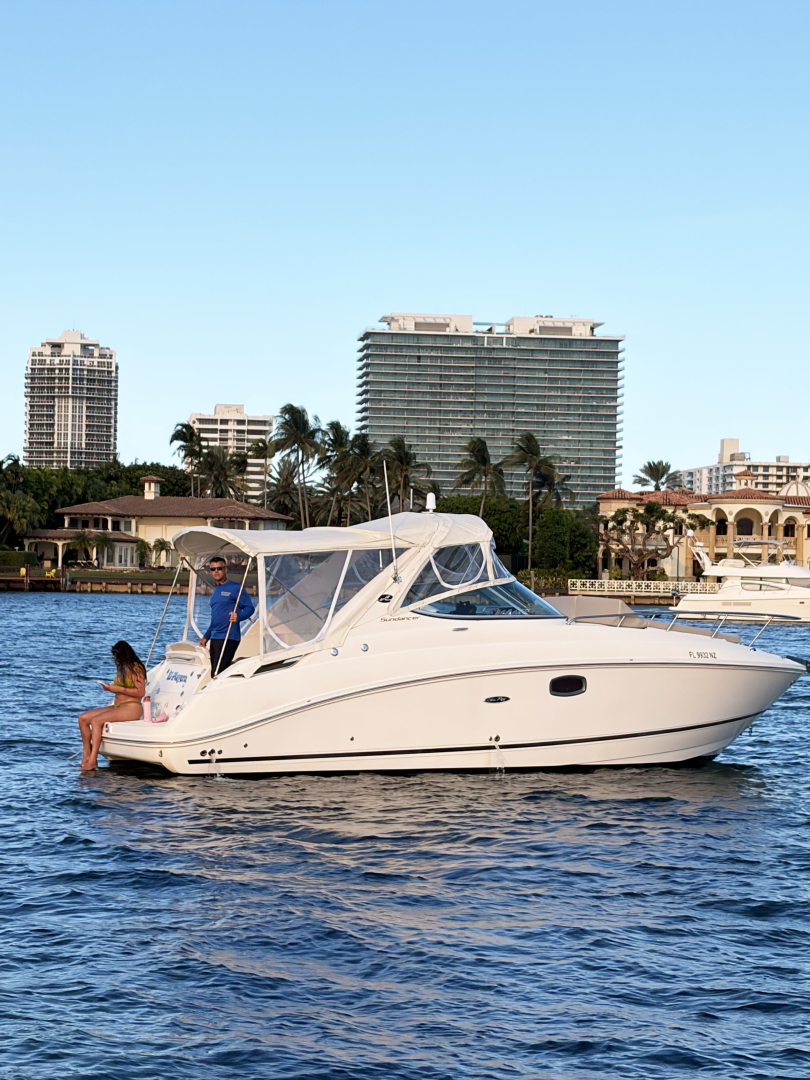 Huur Motorboot met of zonder schipper Sea Ray in Miami