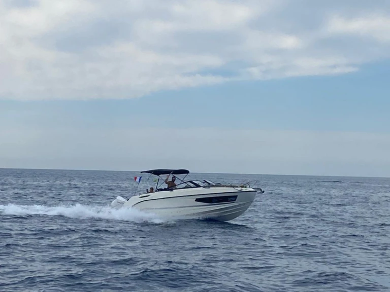 Motorboot te huur in Hyères voor de beste prijs