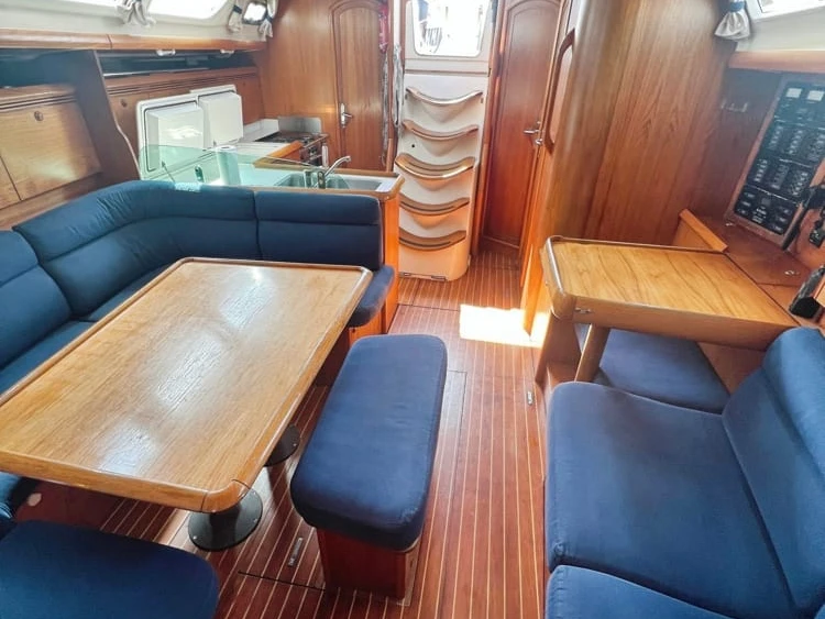 Verhuur Zeilboot in Nice - Jeanneau Sun Odyssey 43