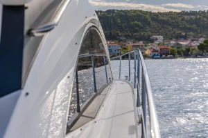 Verhuur Motorboot Sunseeker met vaarbewijs