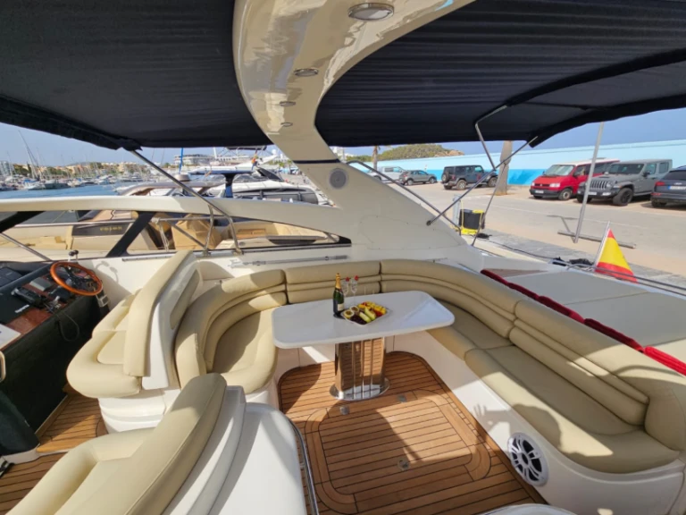 Bootverhuur Ibiza Town goedkoop Princess V50