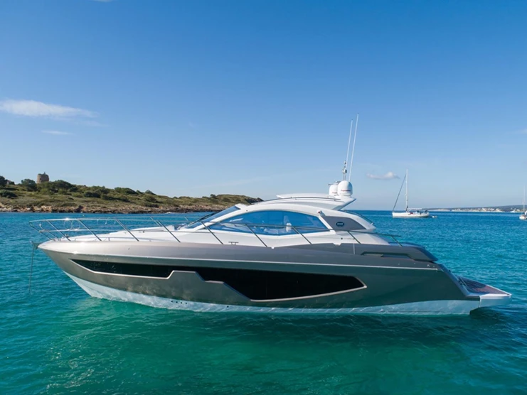 Huur Motorboot met of zonder schipper Sessa Marine in Ibiza Town