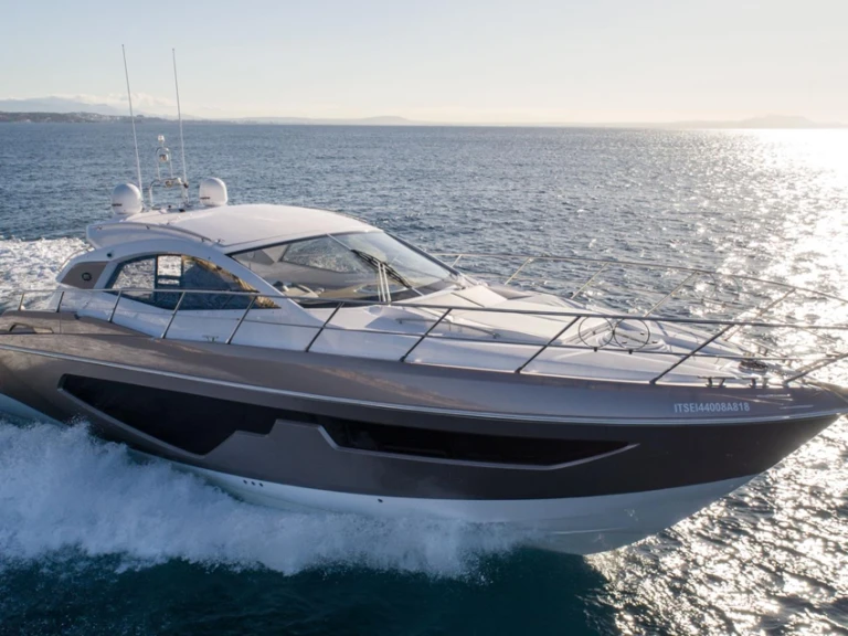 Motorboot te huur in Ibiza Town voor de beste prijs