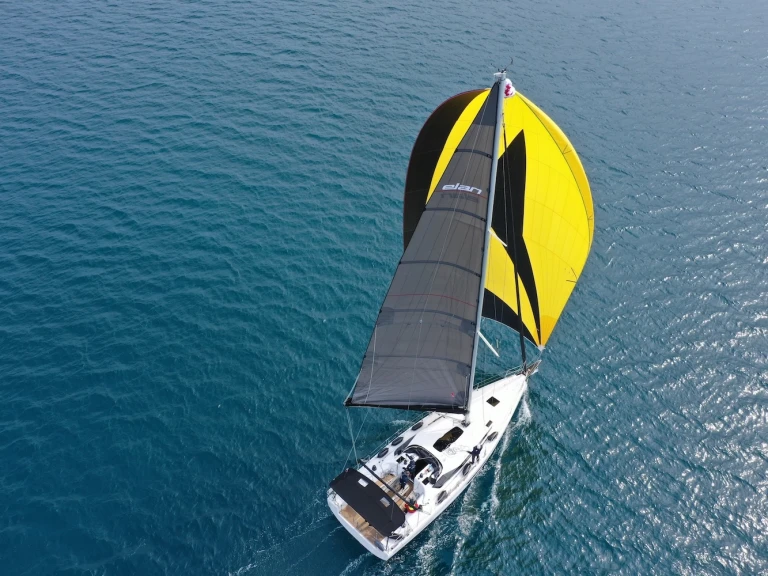 Bootverhuur Elan Elan E6 in Biograd na Moru via SamBoat