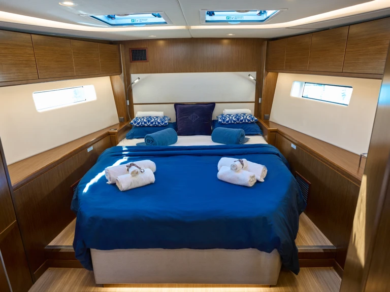 Huur Zeilboot met of zonder schipper Bavaria in Olbia