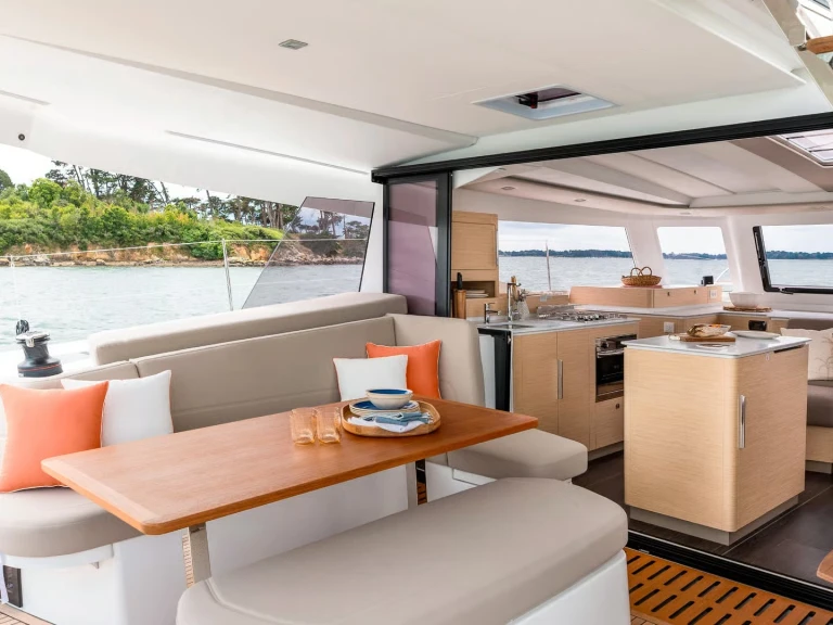 Verhuur Catamaran in Volos - Fountaine Pajot Fountaine Pajot New 41