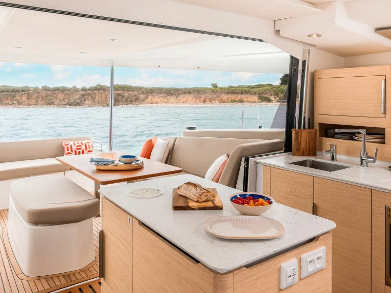 Bootverhuur Volos goedkoop Fountaine Pajot New 41