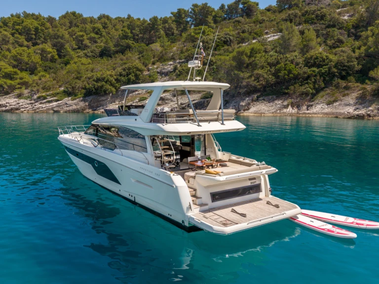Bootverhuur Jeanneau Prestige 590 in Podstrana via SamBoat