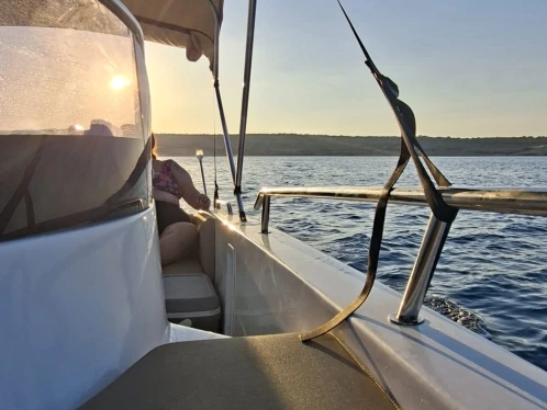 Motorboot te huur in Msida Yacht Marina voor de beste prijs