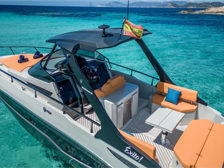Verhuur Motorboot FIM met vaarbewijs