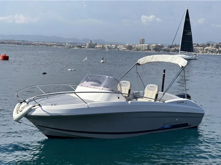 Bénéteau Flyer 6.6 SUNdeck te huur van particulier of professional in Saint-Raphaël