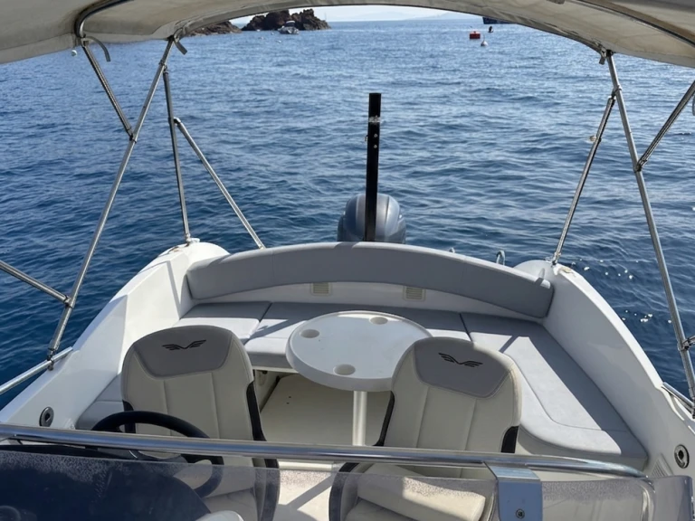 Jachthuur in Saint-Raphaël - Bénéteau Flyer 6.6 SUNdeck via SamBoat