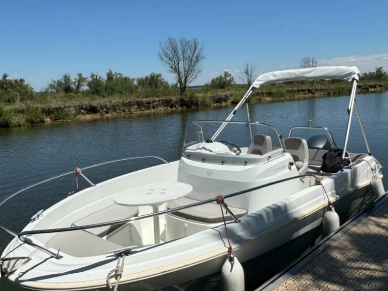 Huur een Jeanneau Cap Camarat 5.5 CC Serie 2 Style in Palavas-les-Flots