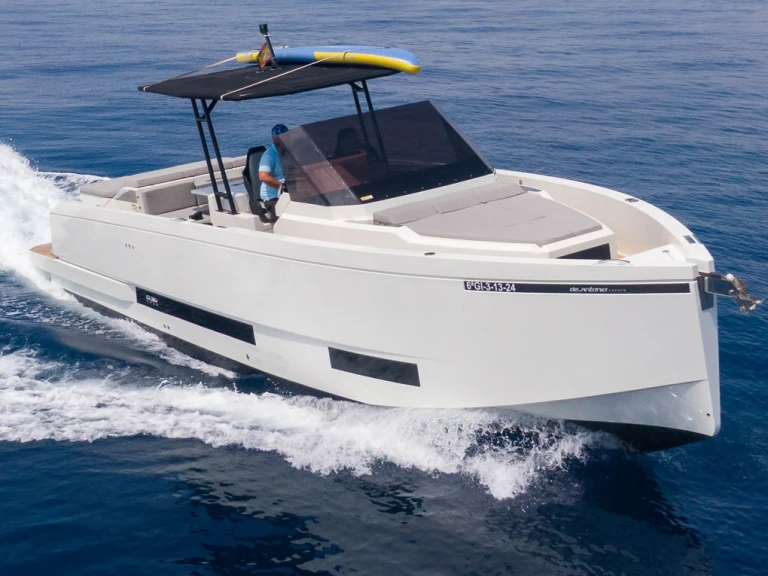 Bootverhuur Ibiza Town goedkoop DE ANTONIO YACHTS D36 