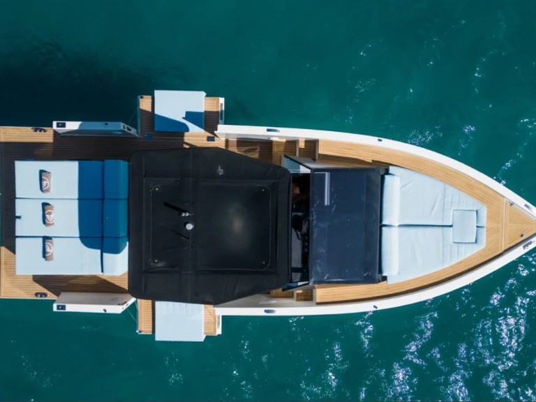 Huur een De Antonio DE ANTONIO YACHTS D34 CRUISER  in Ibiza Town