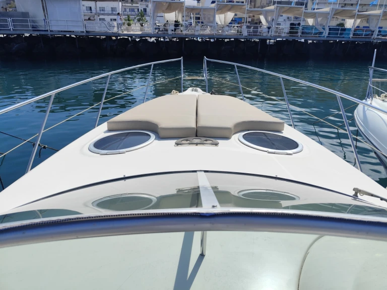 Huur een Cranchi Endurance 39 in Castellammare di Stabia