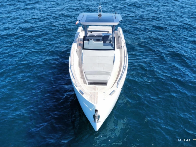 Verhuur Motorboot Fiart met vaarbewijs