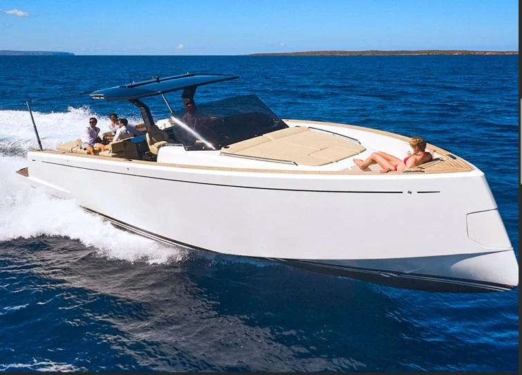 Huur een Pardo Yachts Pardo 43 in Juan-les-Pins