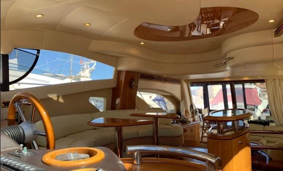 Huur Motorboot met of zonder schipper Azimut in Juan-les-Pins