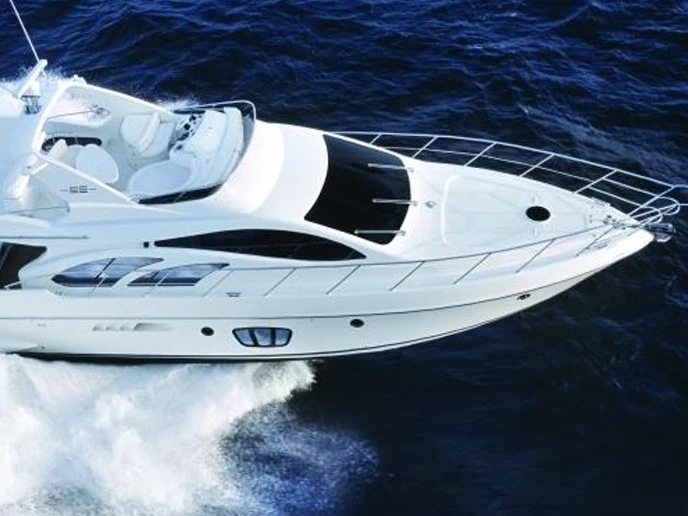Huur een Azimut Azimut 55 Fly in Juan-les-Pins