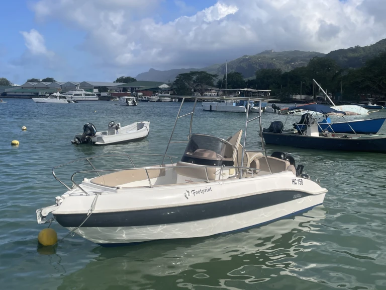 Jachthuur in Victoria - fisherman Speedy 450 via SamBoat