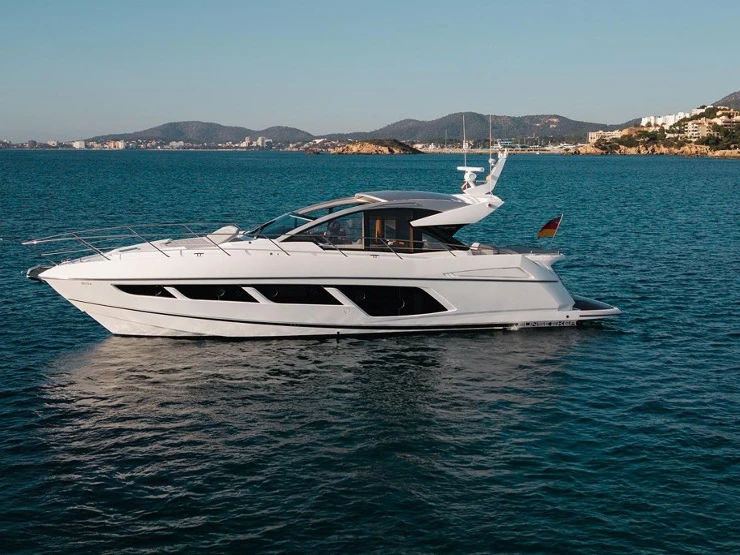 Bootverhuur Antibes goedkoop Predator 57
