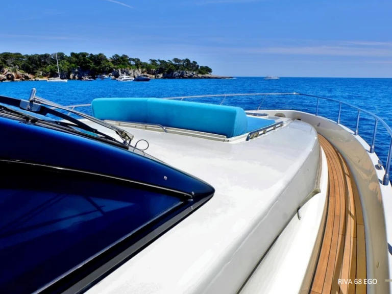 Huur Jacht met of zonder schipper Riva in Saint-Laurent-du-Var
