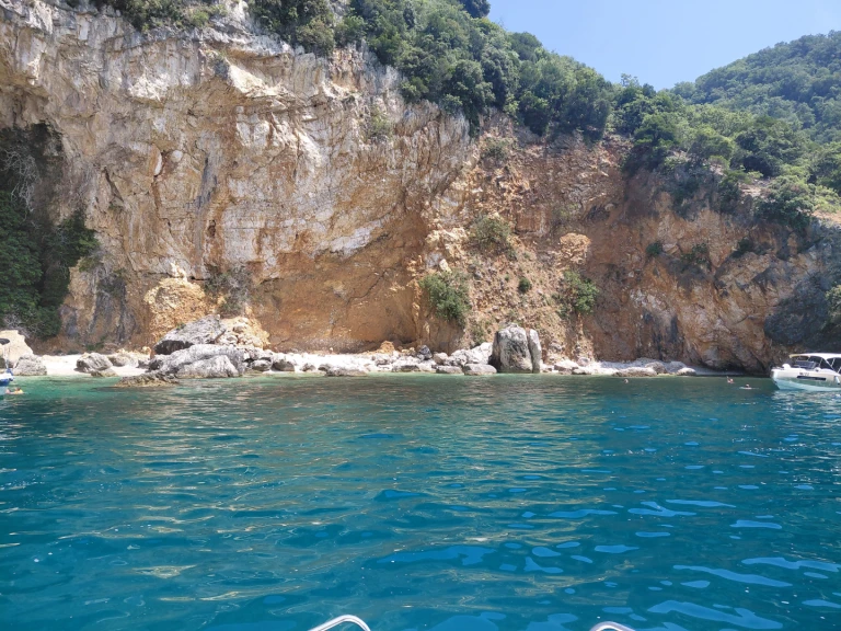 Motorboot te huur in Opatija voor de beste prijs