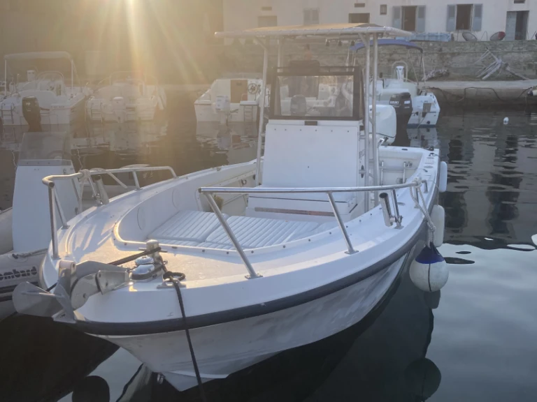 Mako 232 te huur van particulier of professional in Bastia