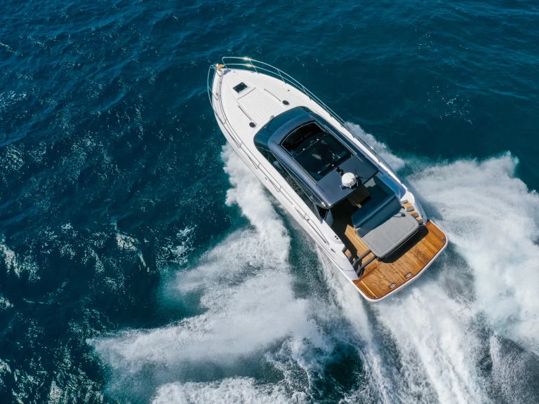 Bootverhuur Saint-Tropez goedkoop Power 44