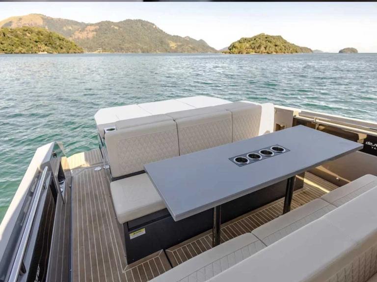 Verhuur Motorboot in Ibiza Town - De Antonio D32