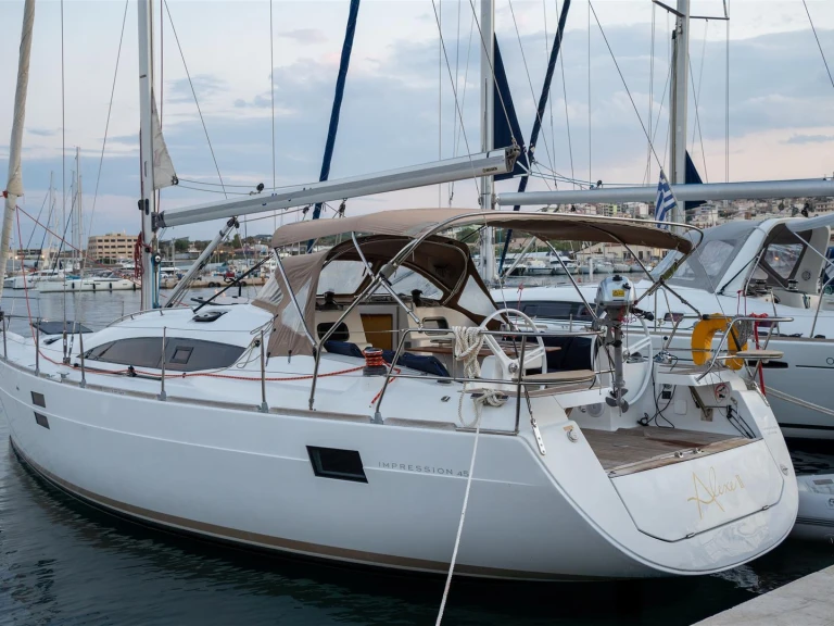Huur een Elan Impression 45 in Chersonisos