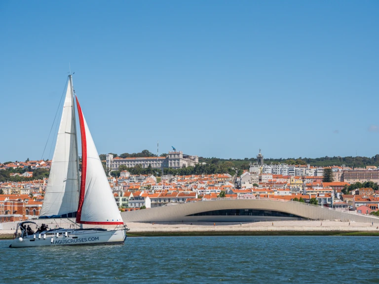 Bootverhuur Lissabon goedkoop Sun Odyssey 42.1