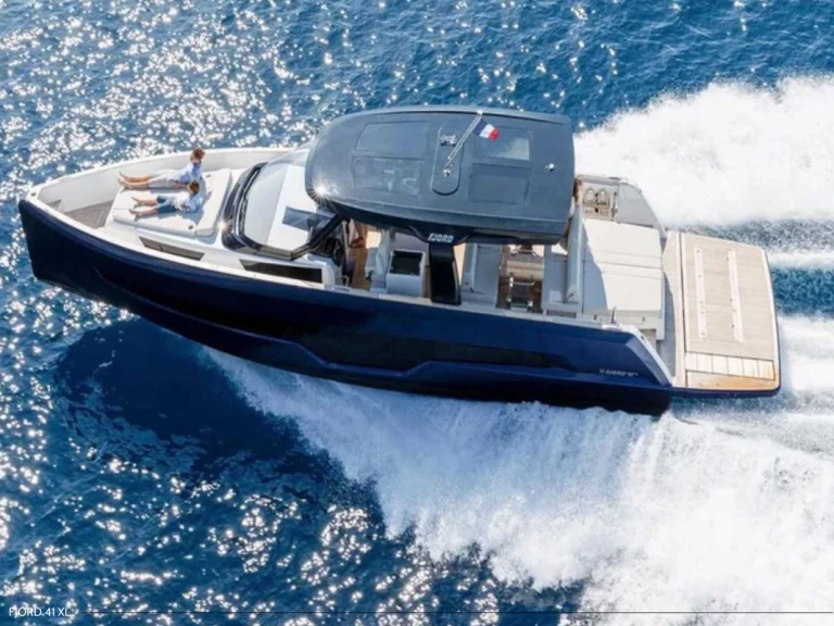 Huur een Fjord Fjord 41 XL in Ibiza Town