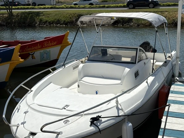 Bootverhuur Bénéteau Ombrine 630 in Sète via SamBoat