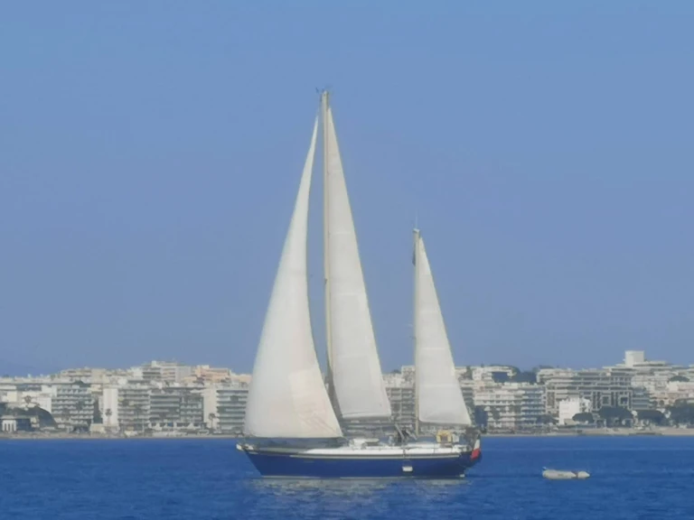 Bootverhuur Dufour Sortilege 41 in Marseille via SamBoat
