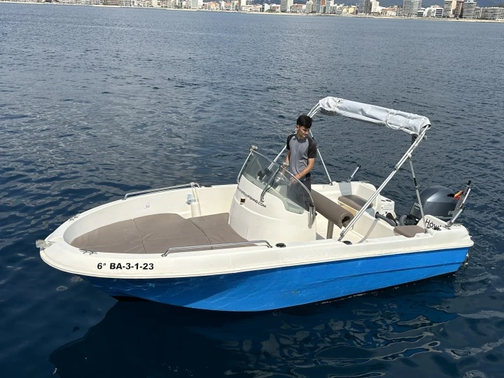 Verhuur Motorboot Jeanneau met vaarbewijs
