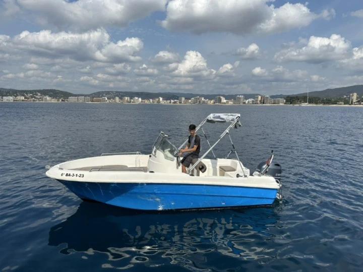 Huur Motorboot met of zonder schipper Jeanneau in Palamós