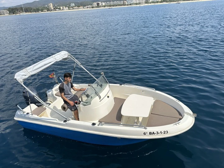 Motorboot te huur in Palamós voor de beste prijs