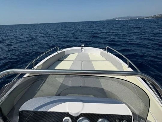 Motorboot te huur in Port de Palamós voor de beste prijs