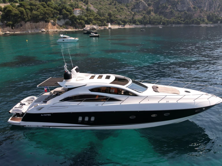 Huur een Sunseeker Predator 62 in Beaulieu-sur-Mer
