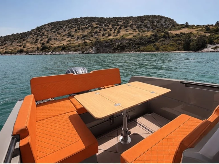 Huur een Protagon Space 25 in Zakynthos