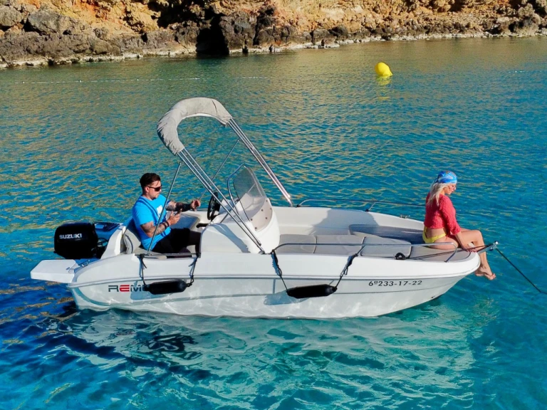 Bootverhuur Sant Antoni de Portmany goedkoop Remus 450 open