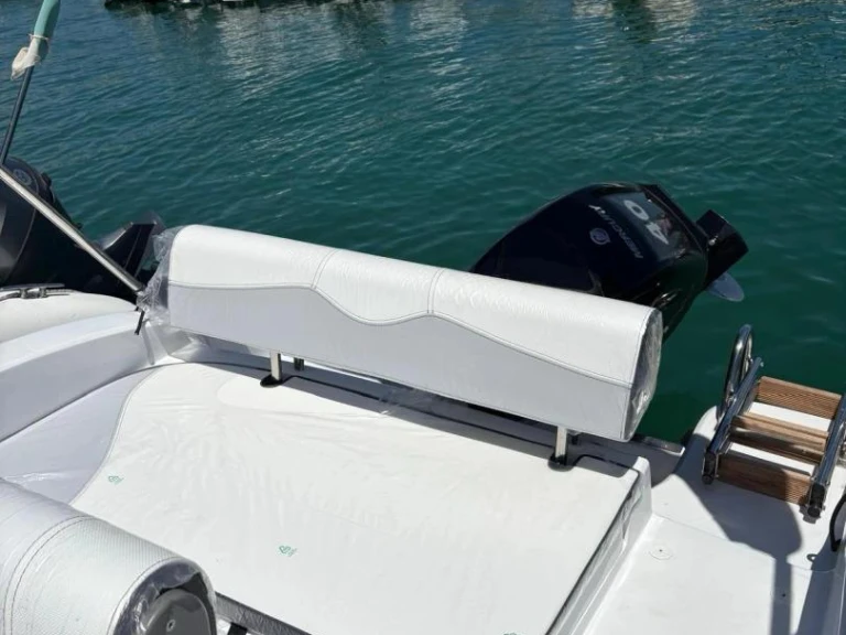 Verhuur Motorboot Trimarchi met vaarbewijs