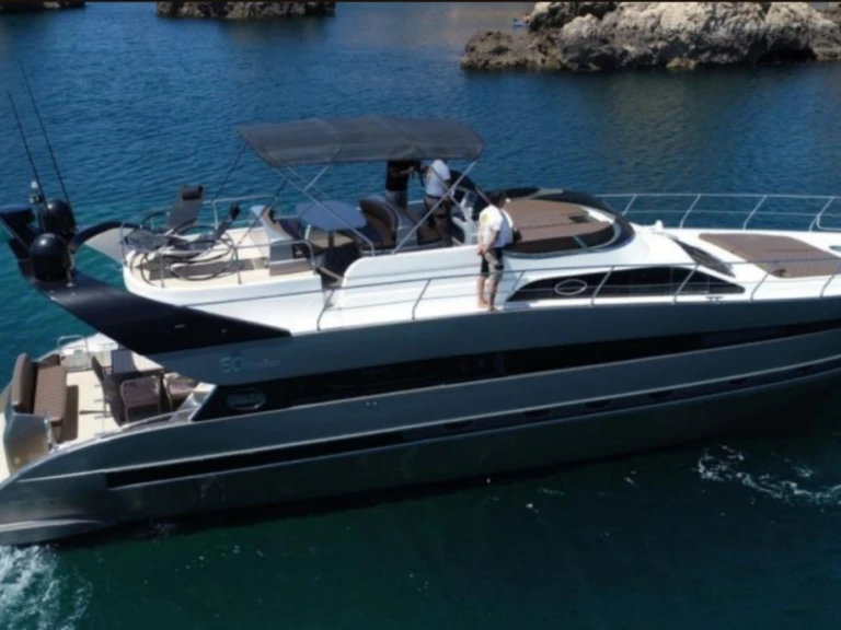 Huur een Conam 60  in Villefranche-sur-Mer