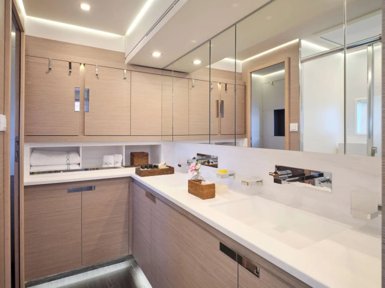 Huur een Fountaine Pajot Fountaine Pajot Alegria 67 (4 cab) in Piraeus
