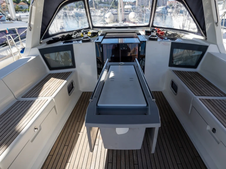 Huur Zeilboot met of zonder schipper Bénéteau in Biograd na Moru