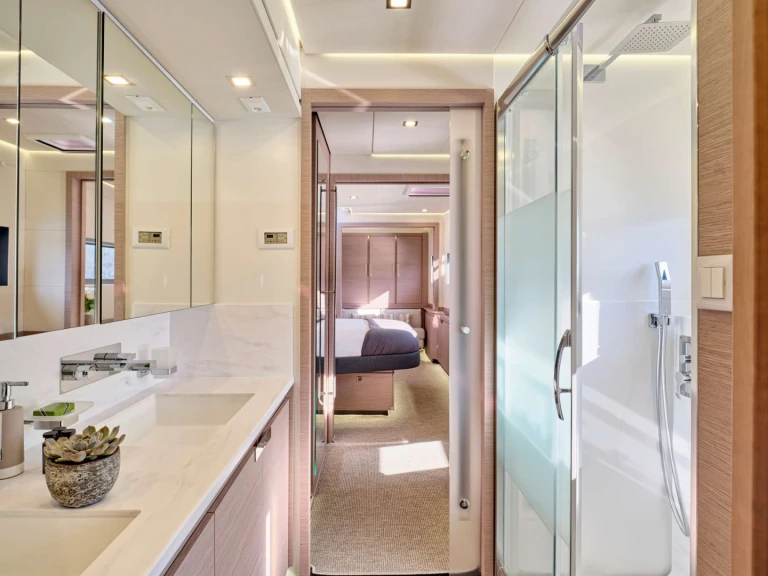Bootverhuur Álimos goedkoop Fountaine Pajot Power Alegria 67 (4 cab)