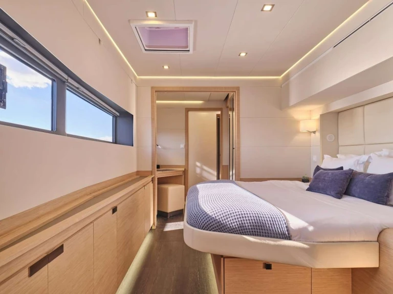 Verhuur Jacht in Néa Péramos - Fountaine Pajot Fountaine Pajot Power Alegria 67 (5 cab)